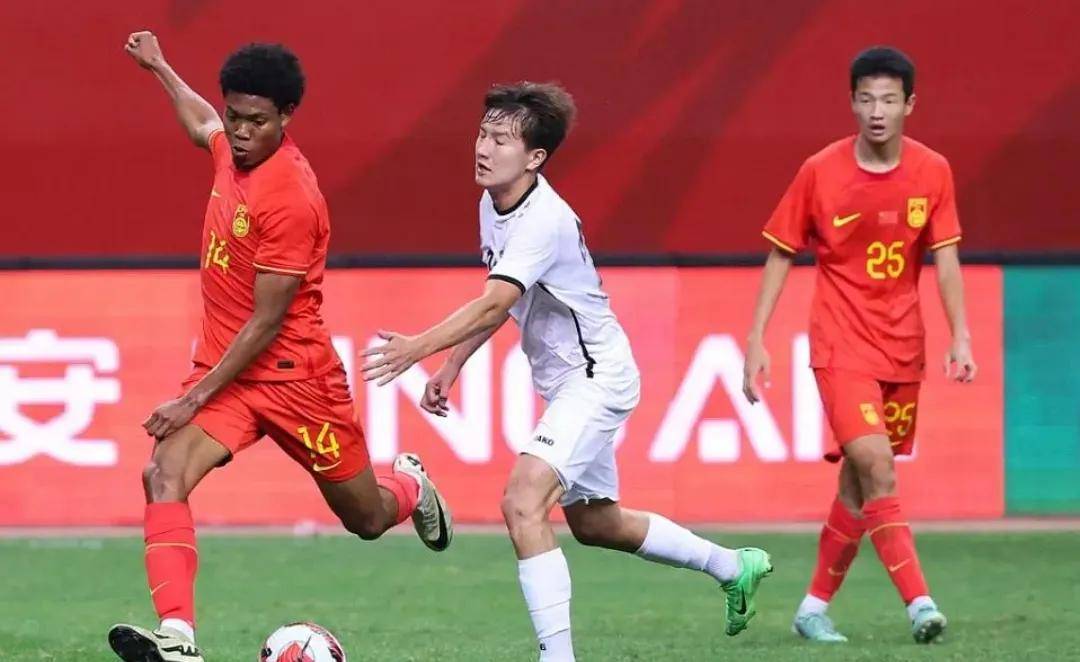 月曾入选U, 今年, 分钟 月曾入选U, 今年, 分钟