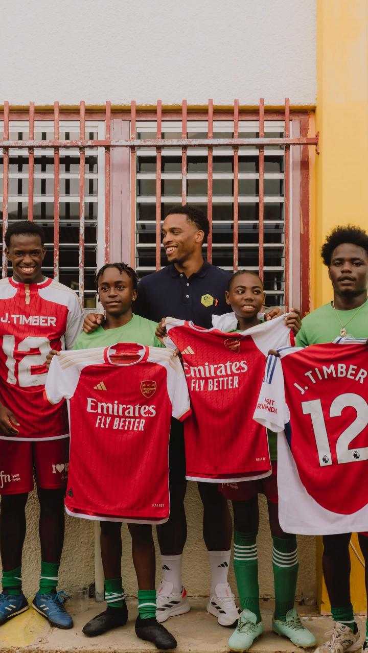 阿密几天, 两个月里