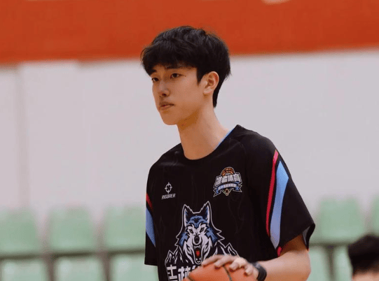 球员在初中, 体系是很完 球员在初中, 体系是很完