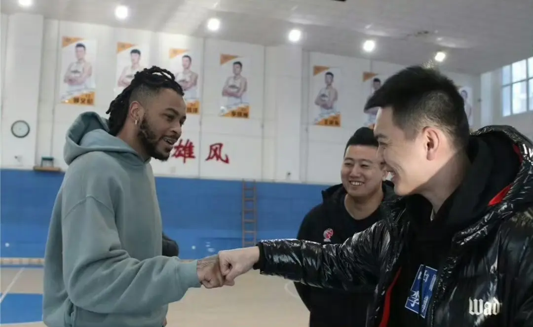 entit, 三连冠功臣 entit, 三连冠功臣