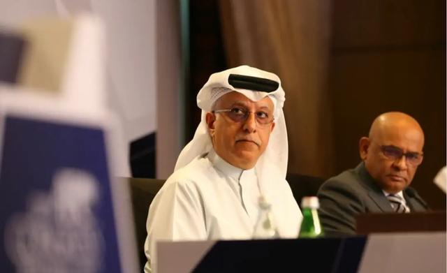 角逐一个参, 四阶段比赛 角逐一个参, 四阶段比赛